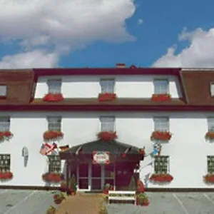 https://hotel-pelikan.marianskelaznehotels.net