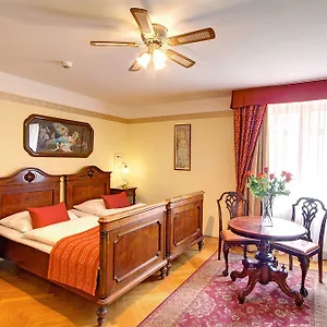 4* Hotel Mucha