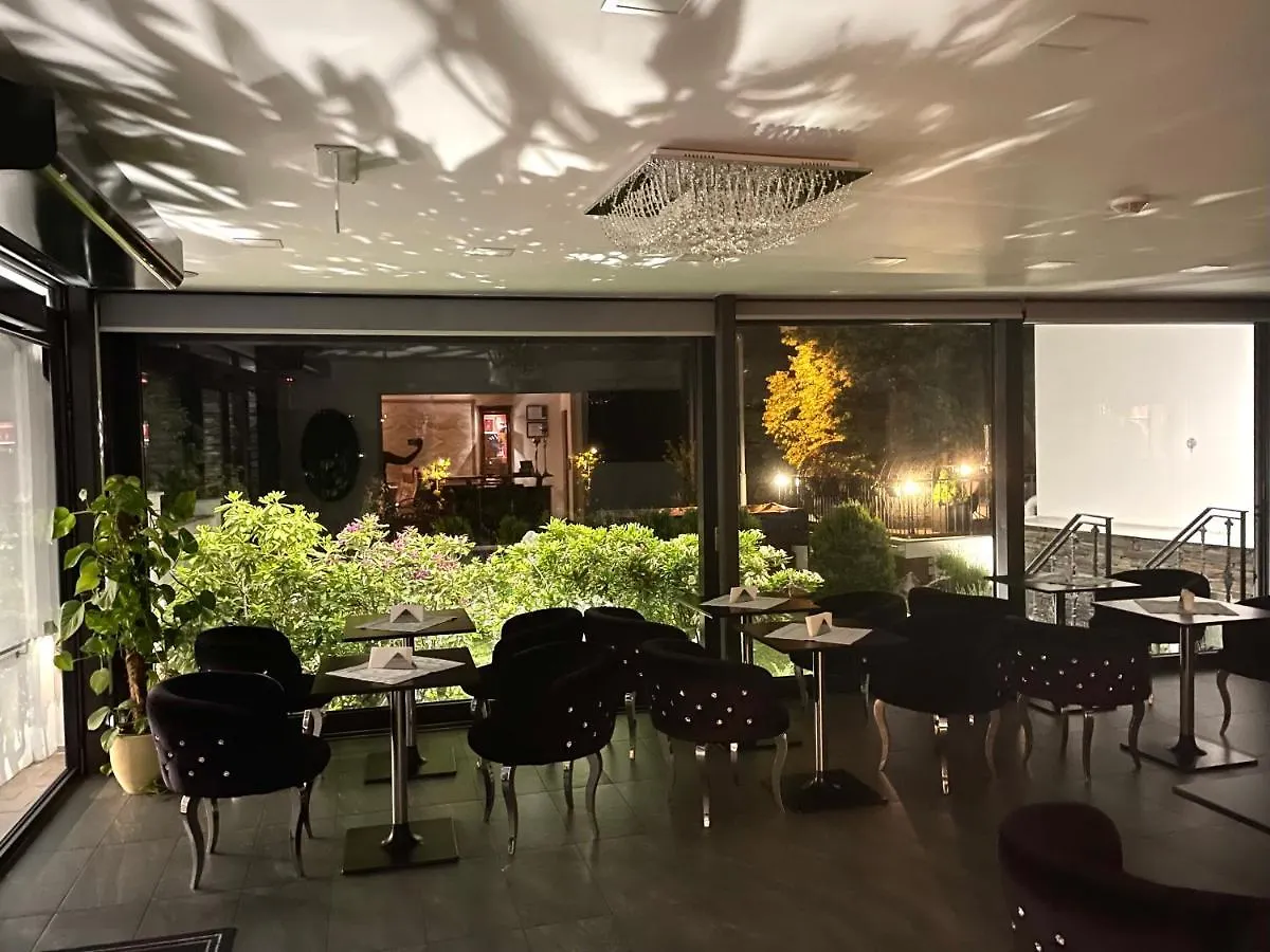 Wellness & Spa Boutique Hotel Pod Lipkami Praga