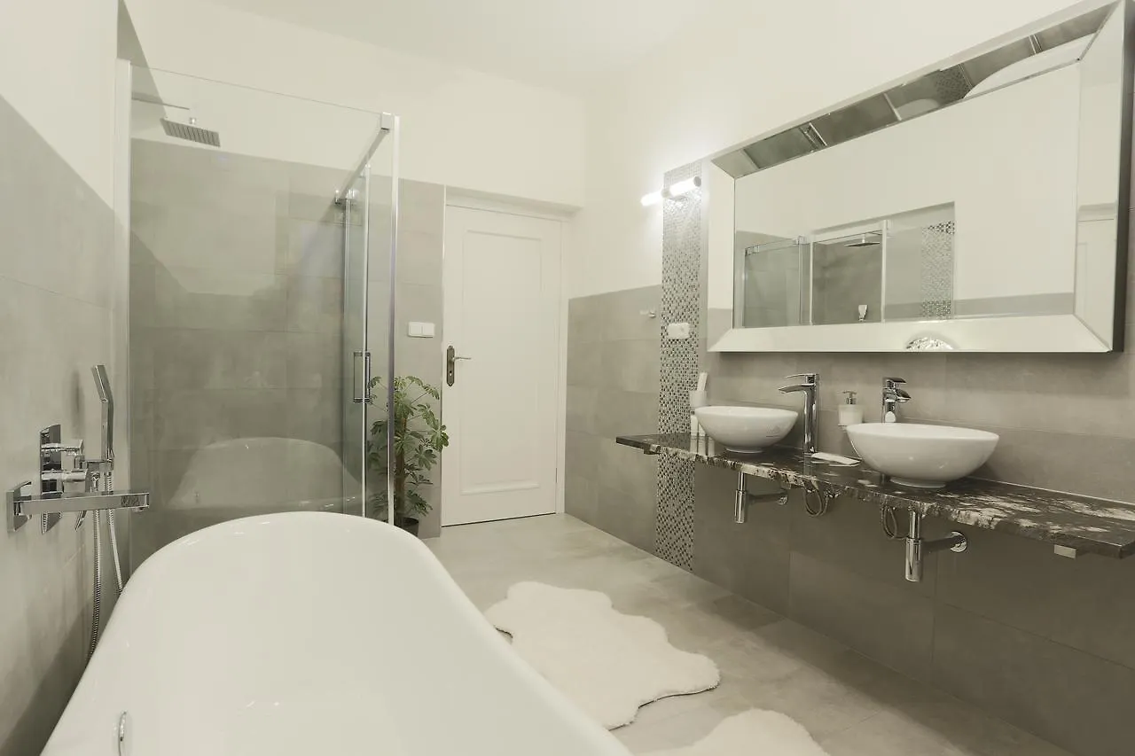 Wellness & Spa Boutique Hotel Pod Lipkami Praga