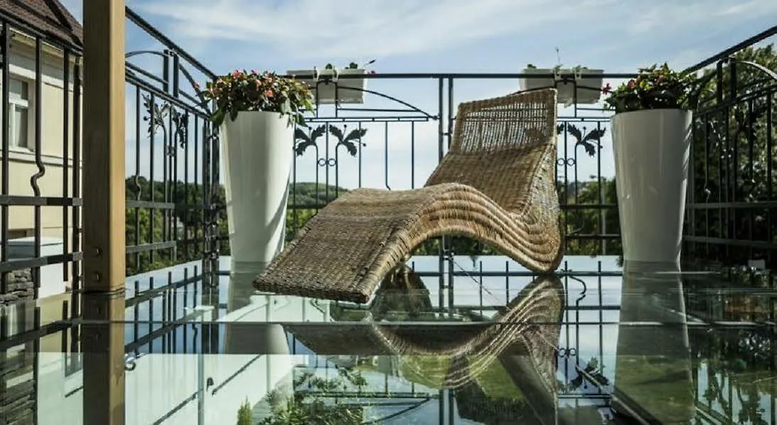 ****  Wellness & Spa Boutique Hotel Pod Lipkami Praga Czechy