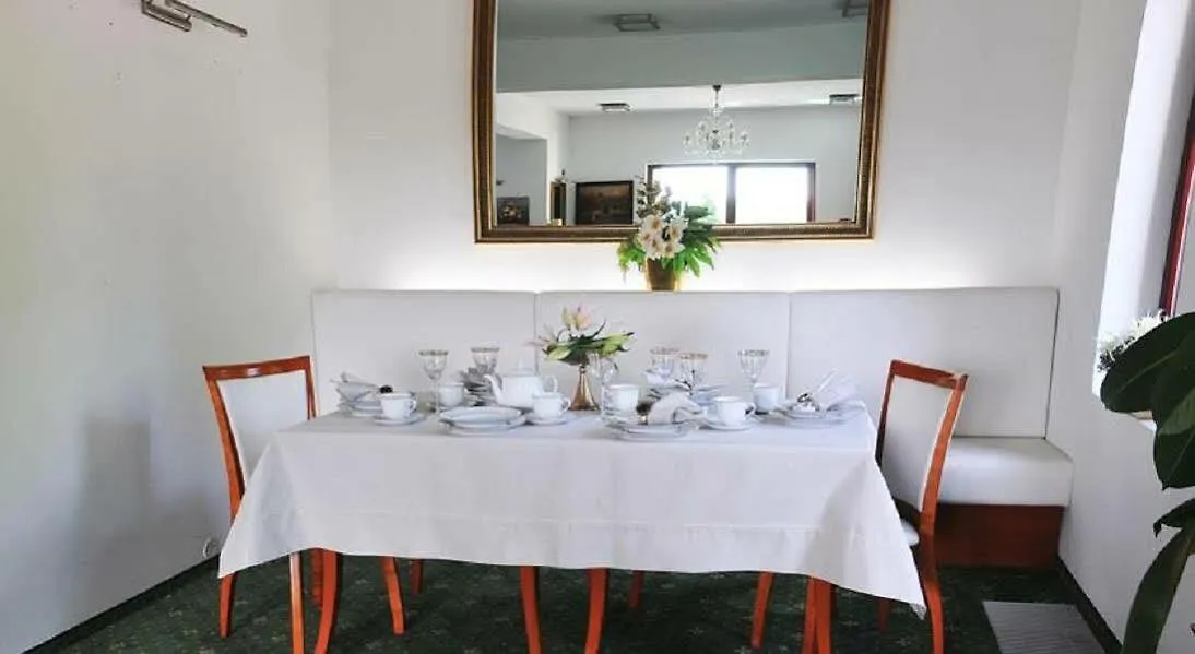 Wellness & Spa Boutique Hotel Pod Lipkami Прага
